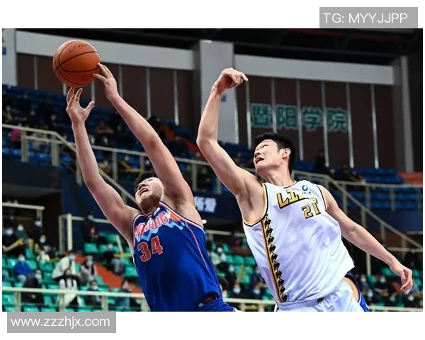 10月18日新疆对阵广州精彩比赛录像回放全程回顾与分析 10月18日新疆对阵广州精彩比赛录像回放全程回顾与分析